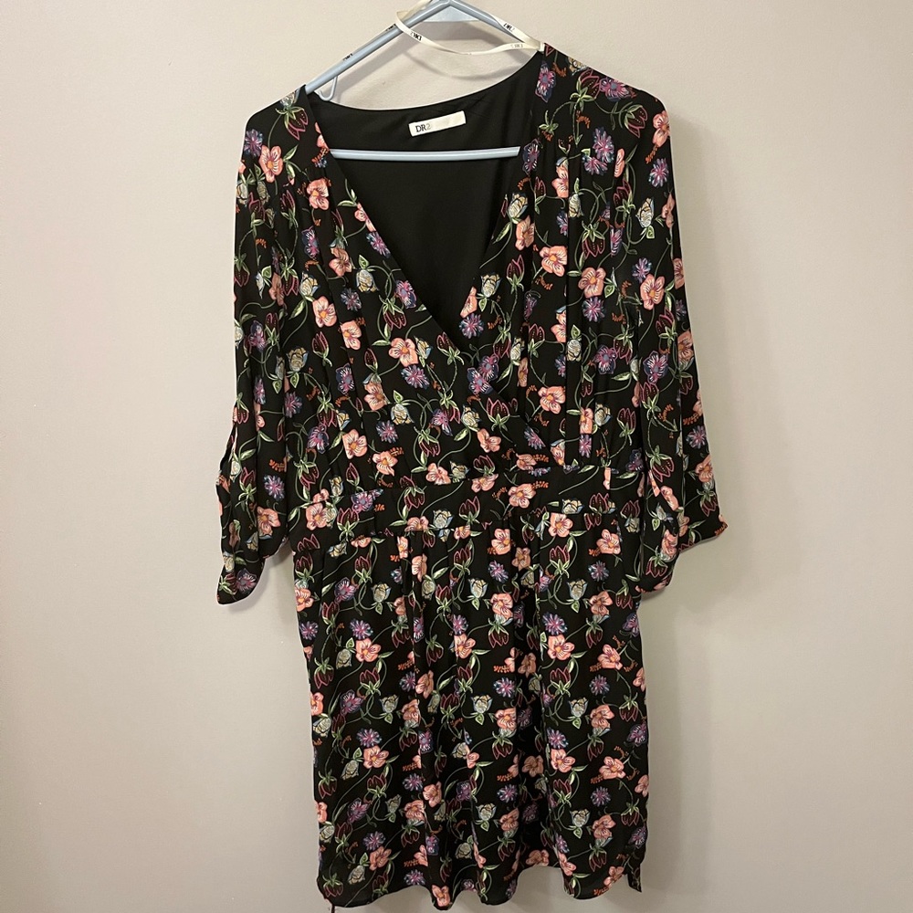 Nylon flower wrap dress